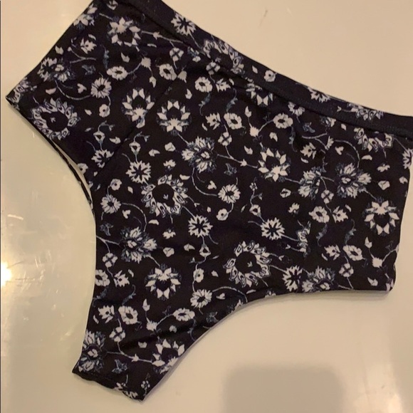 Tavik Bikini Bottoms NWOT - Picture 3 of 4